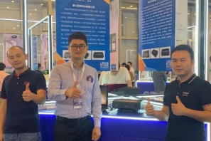 央視采訪 顯揚科技亮相央視直播間