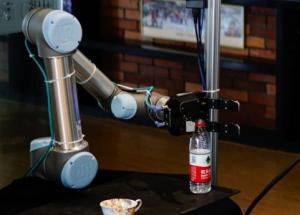 顯揚(yáng)科技亮相央視直播間